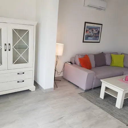 Rogoznica Sunny דירה